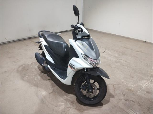 YAMAHA FLUO 125 2023